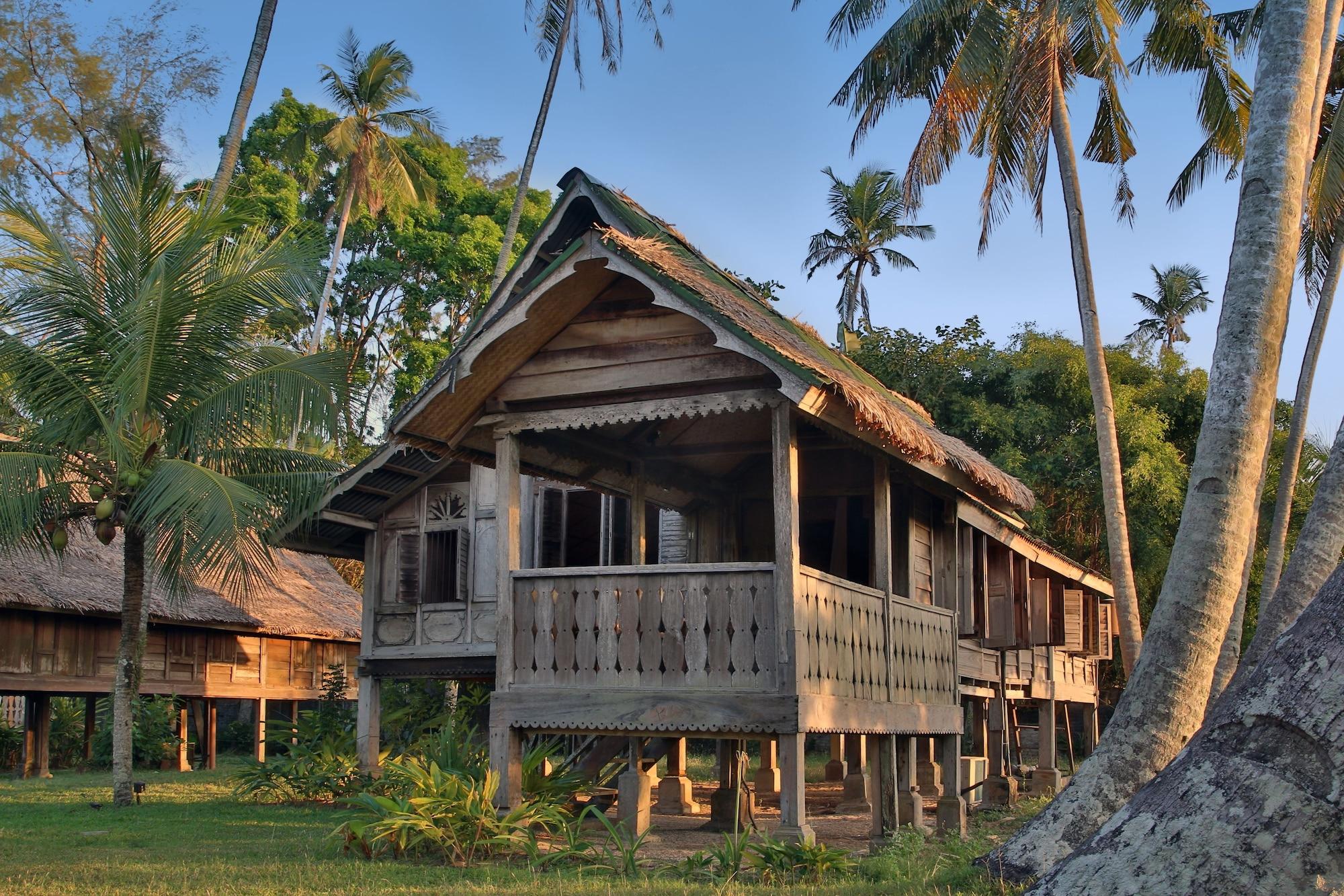 Bon Ton Antique Wooden Villas Pantai Cenang  Eksteriør billede